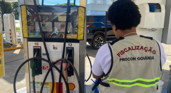 Procon Goiânia notifica postos de combustíveis para apresentação de notas fiscais